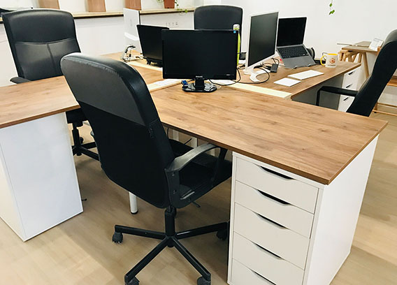 Permanent desk